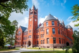 A redbrick building on Gettysburg College's campus.